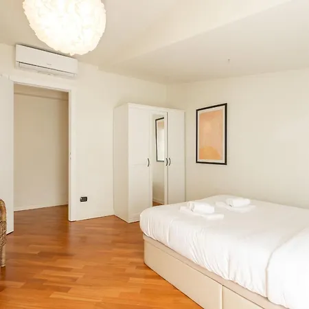 Ferrucci Luxury 3 Bedrooms Milan