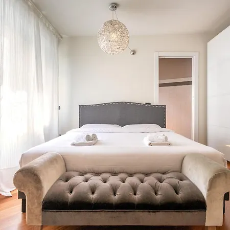 Ferrucci Luxury 3 Bedrooms Appartement