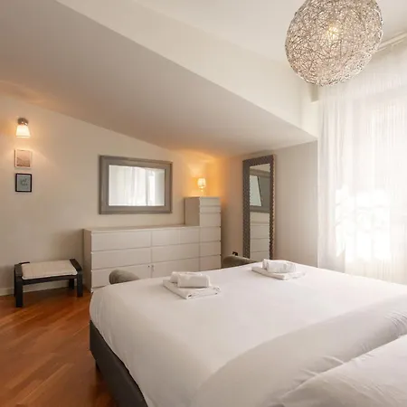 Ferrucci Luxury 3 Bedrooms * Milan