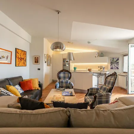 Ferrucci Luxury 3 Bedrooms